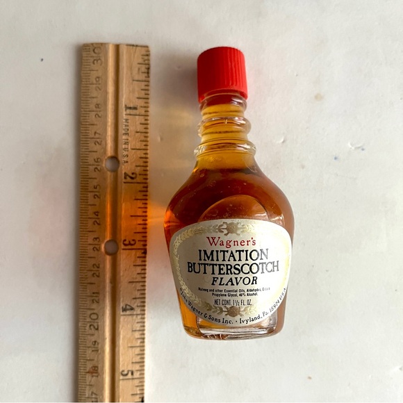 Antique Kitchen Flavor Bottle - full- unused- Wagners Butterscotch Decor Accents - Picture 4 of 5